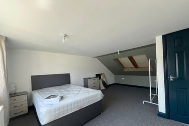 4 bed house, Wellington Street, Greenbank, Plymouth, PL48NB - Image 3